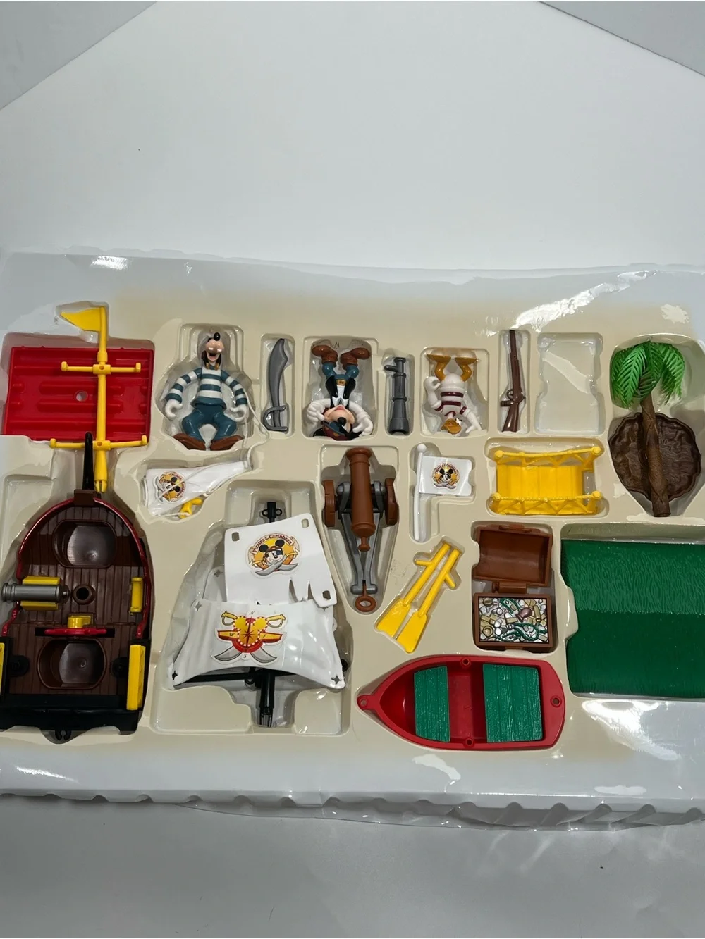 Disney Pirates of the Caribbean Mickey Mouse Pirate Ship Deluxe Playset Vintage,